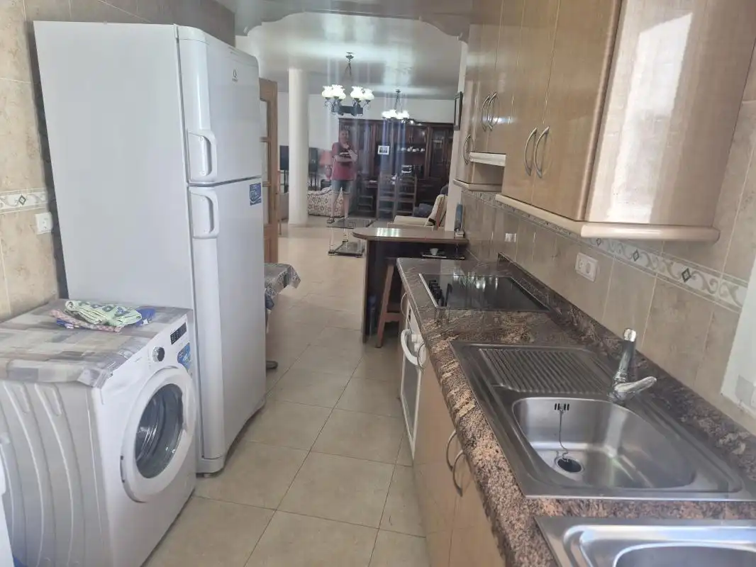 Cuina de Casa o xalet en venda en Villanueva de las Torres amb Aire condicionat, Calefacció i Terrassa