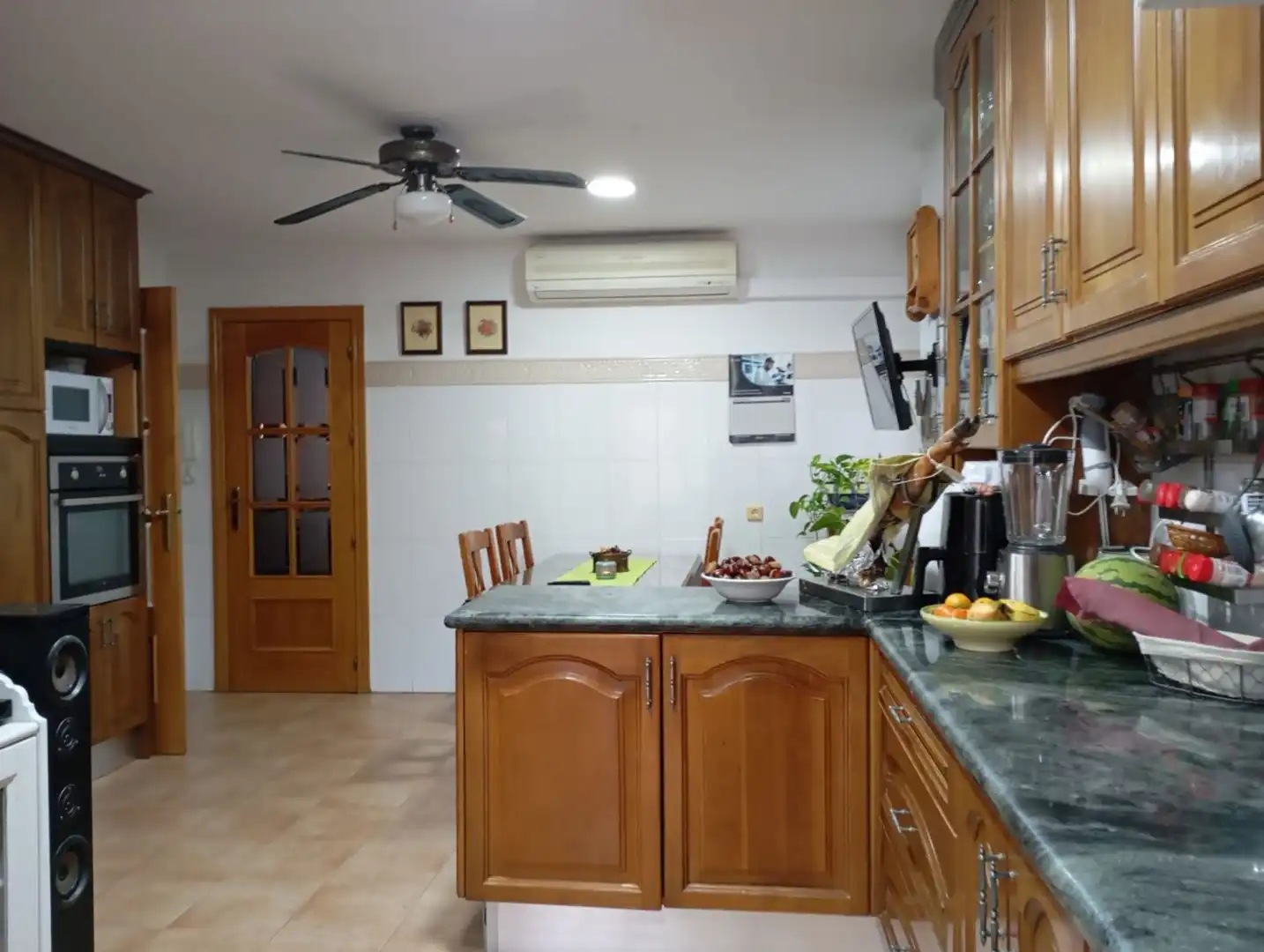 Küche von Haus oder Chalet zum Verkauf in Valdepeñas mit Klimaanlage, Heizung und Terrasse