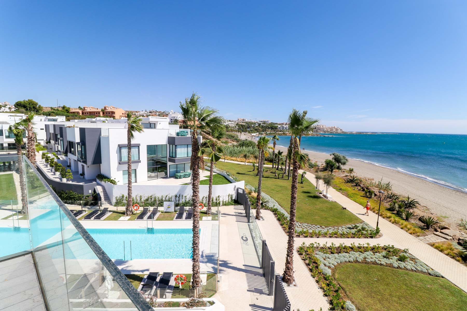 Jardí de Casa adosada en venda en Estepona amb Aire condicionat, Jardí privat i Terrassa