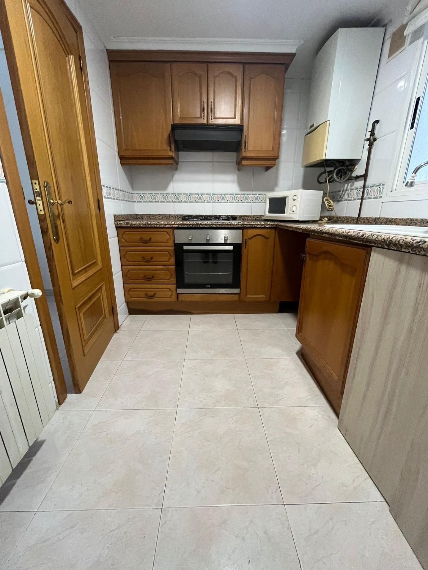 Cocina de Piso de alquiler en Castellón de la Plana / Castelló de la Plana con Aire acondicionado y Calefacción