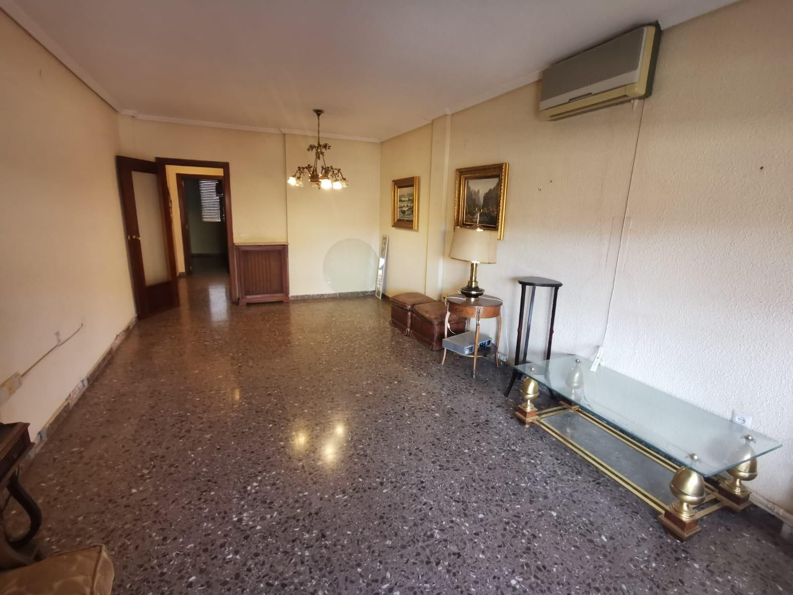Apartamento en venta en  Albacete Capital con Balcón