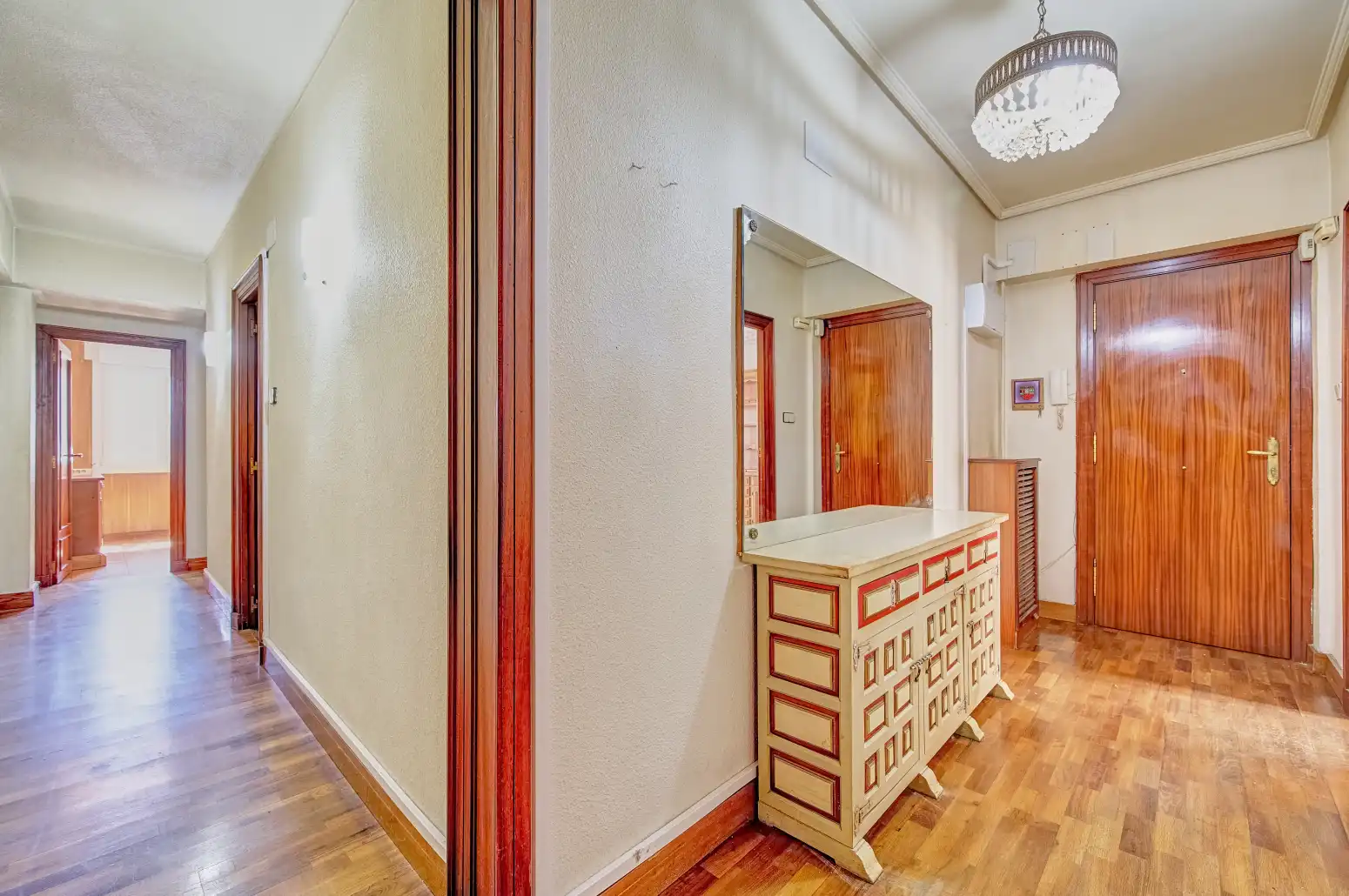 Piso en venta en  Pamplona / Iruña con Calefacción, Terraza y Balcón