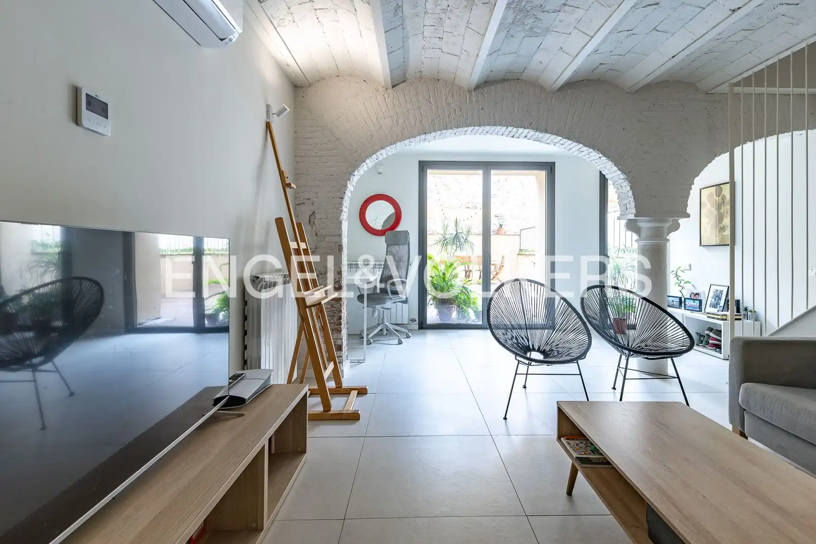 Sala d'estar de Dúplex en venda en Barcelona amb Aire condicionat, Calefacció i Parquet