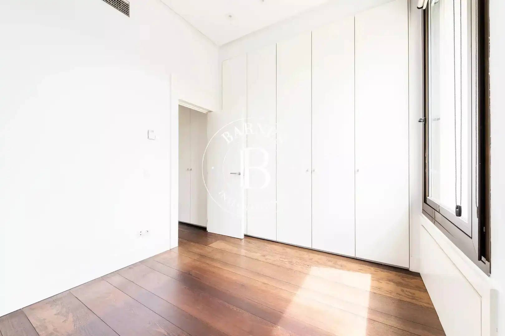 Schlafzimmer von Wohnung zur Miete in Madrid mit Klimaanlage, Heizung und Privatgarten