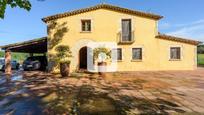 Vista exterior de Finca rústica en venda en Santa Coloma de Farners amb Calefacció, Terrassa i Piscina