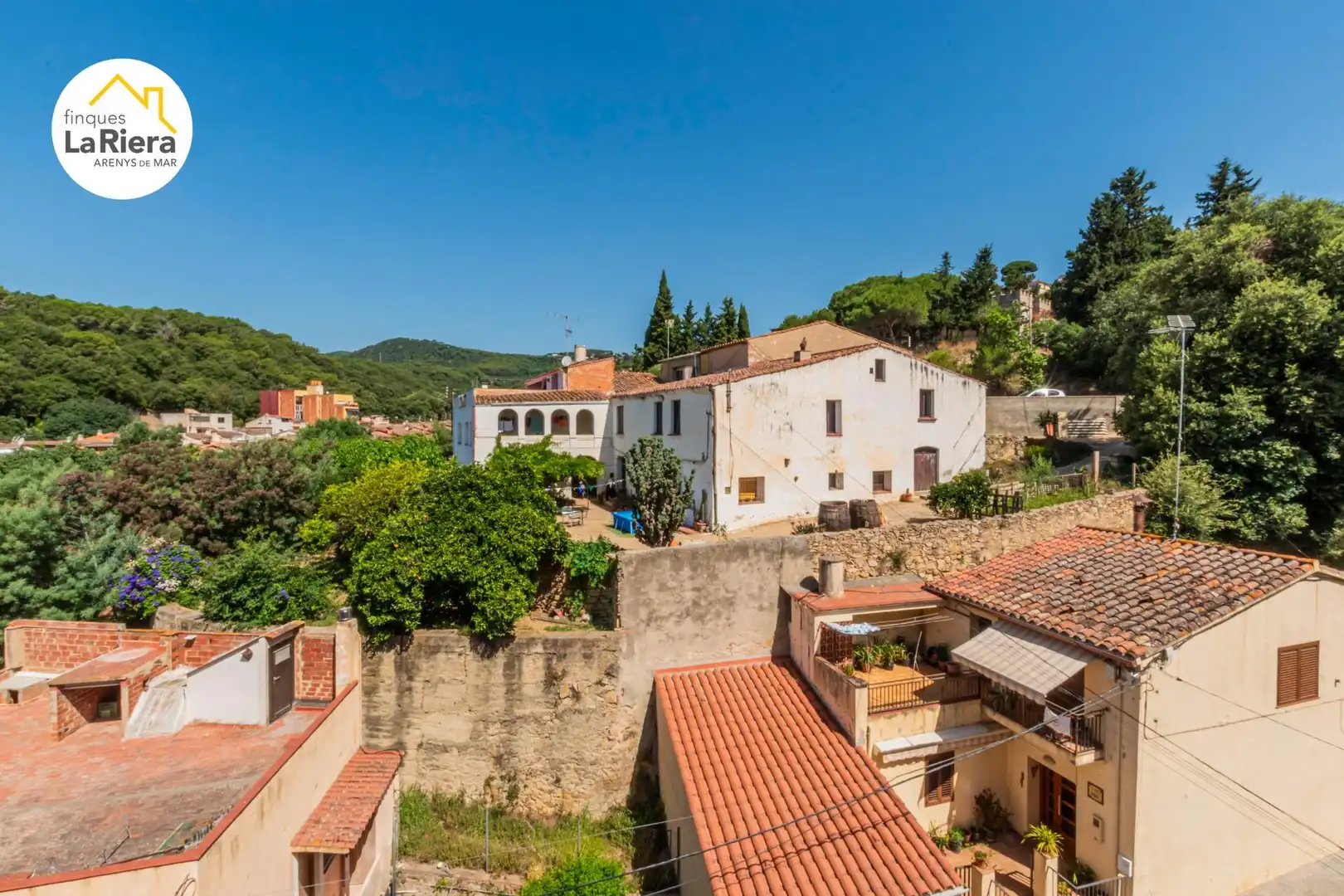 Vista exterior de Pis en venda en Arenys de Munt amb Terrassa, Traster i Balcó