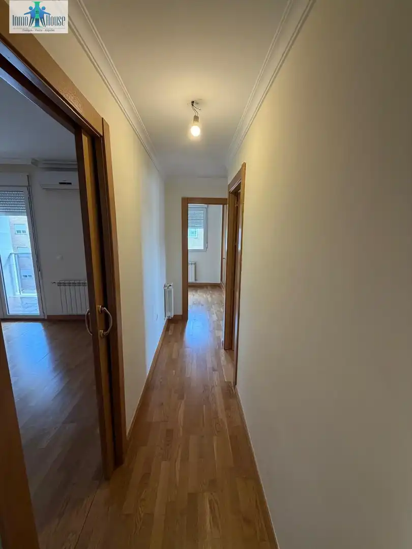 Wohnung zur Miete in Albacete mit Klimaanlage, Heizung und Parkett