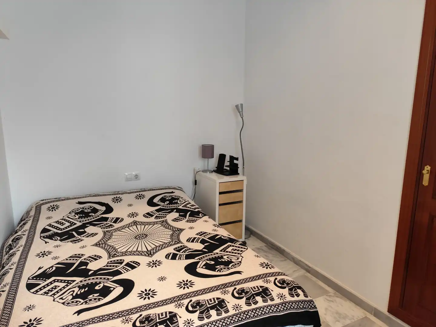 Wohnung zur Miete in Calle Pasquín, La Caleta - La Viña
