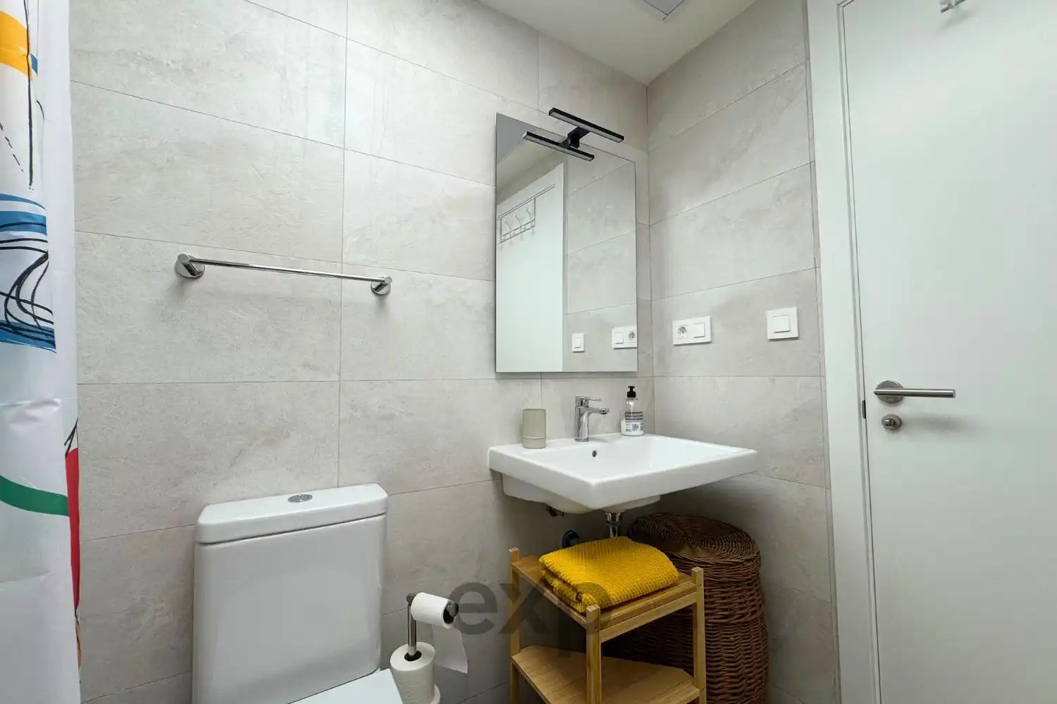 Baño de Piso de alquiler en Valencia con Aire acondicionado, Calefacción y Terraza
