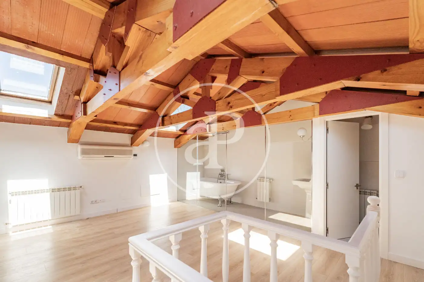 Habitación de Casa o chalet de alquiler en Madrid con Aire acondicionado, Calefacción y Jardín privado