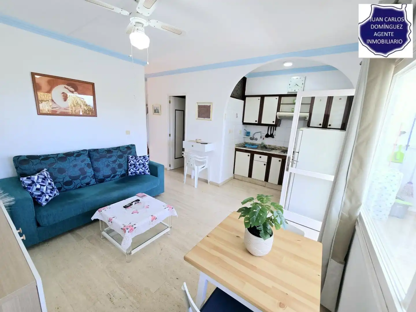 Sala d'estar de Apartament de lloguer en San Bartolomé de Tirajana amb Terrassa, Moblat i Piscina comunitària