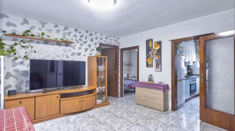 Foto 3 de Pis en venda a Cl Via Favencia, ., La Guineueta,  Barcelona Capital