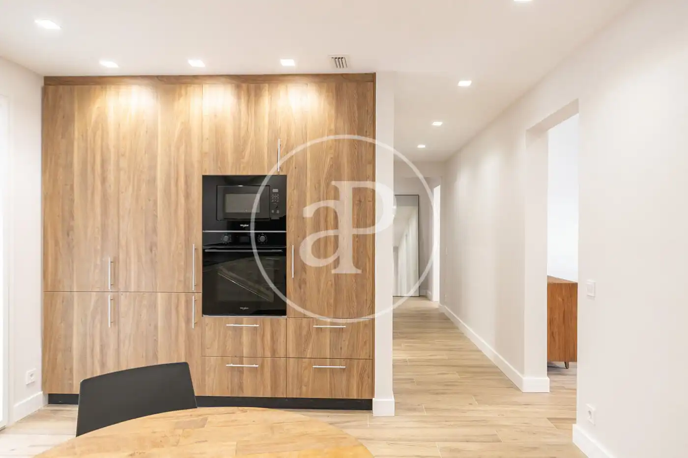 Küche von Wohnung zum Verkauf in Barcelona mit Klimaanlage, Heizung und Möbliert