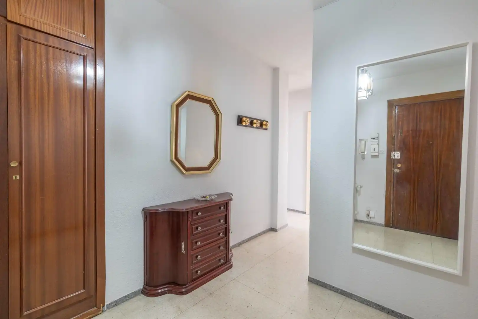 Flat for sale in Granada  with Heating and Balcony