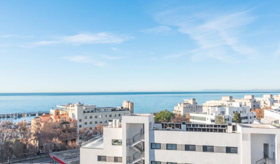 Photo 1 of Flat for sale in Playa Bajadilla - Puertos, Málaga