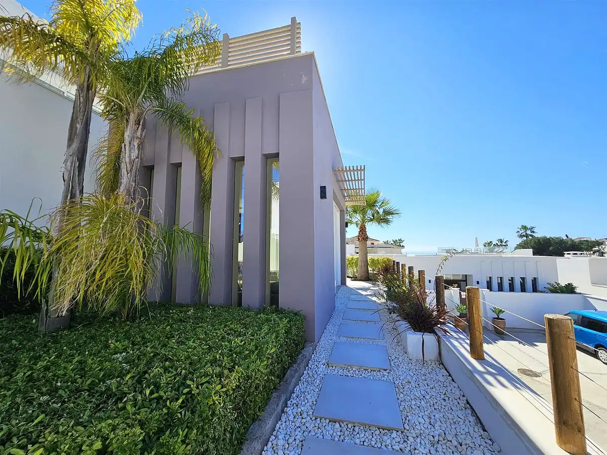 Chalet con piscina en venta en Riviera del Sol, imagen 2