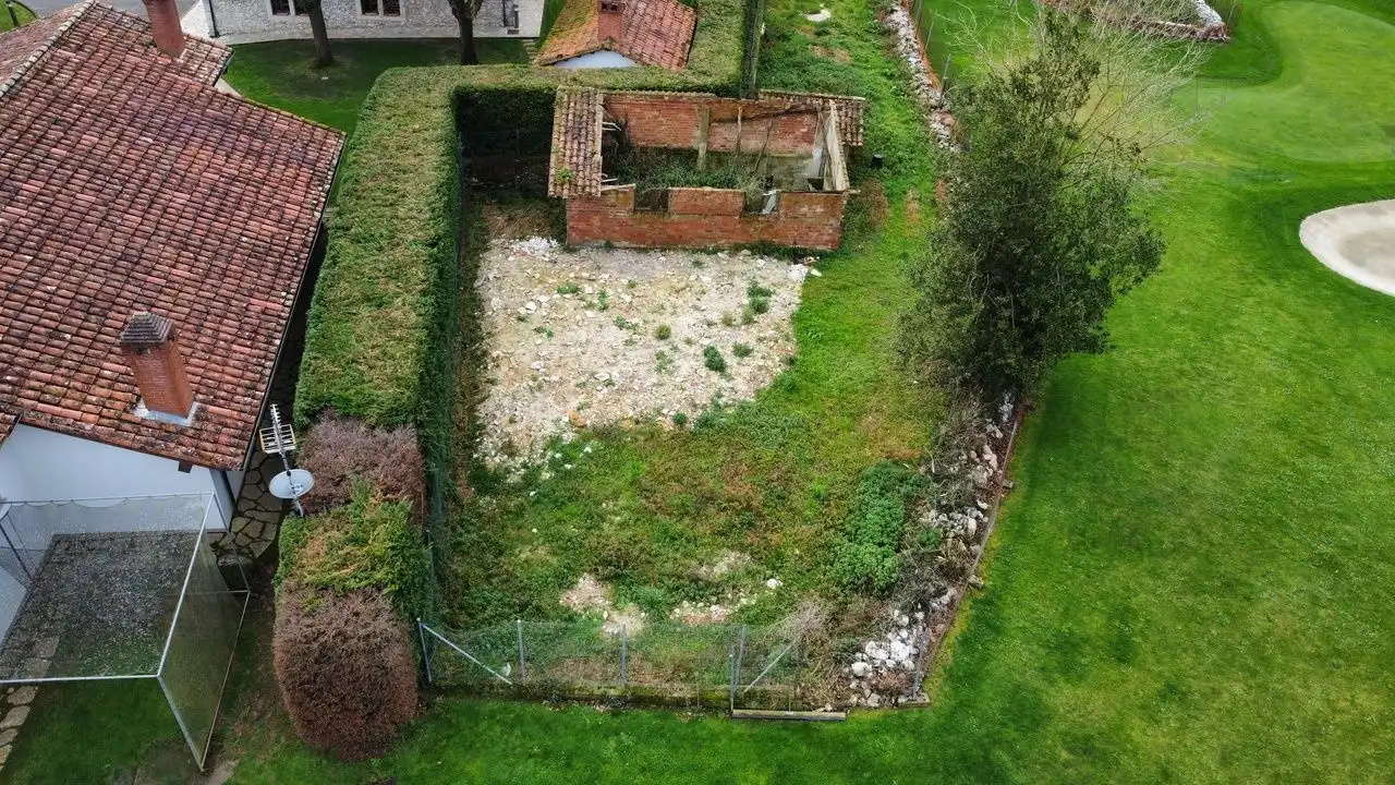 Grundstücke und Bauplätze zum Verkauf in Posada - Barro