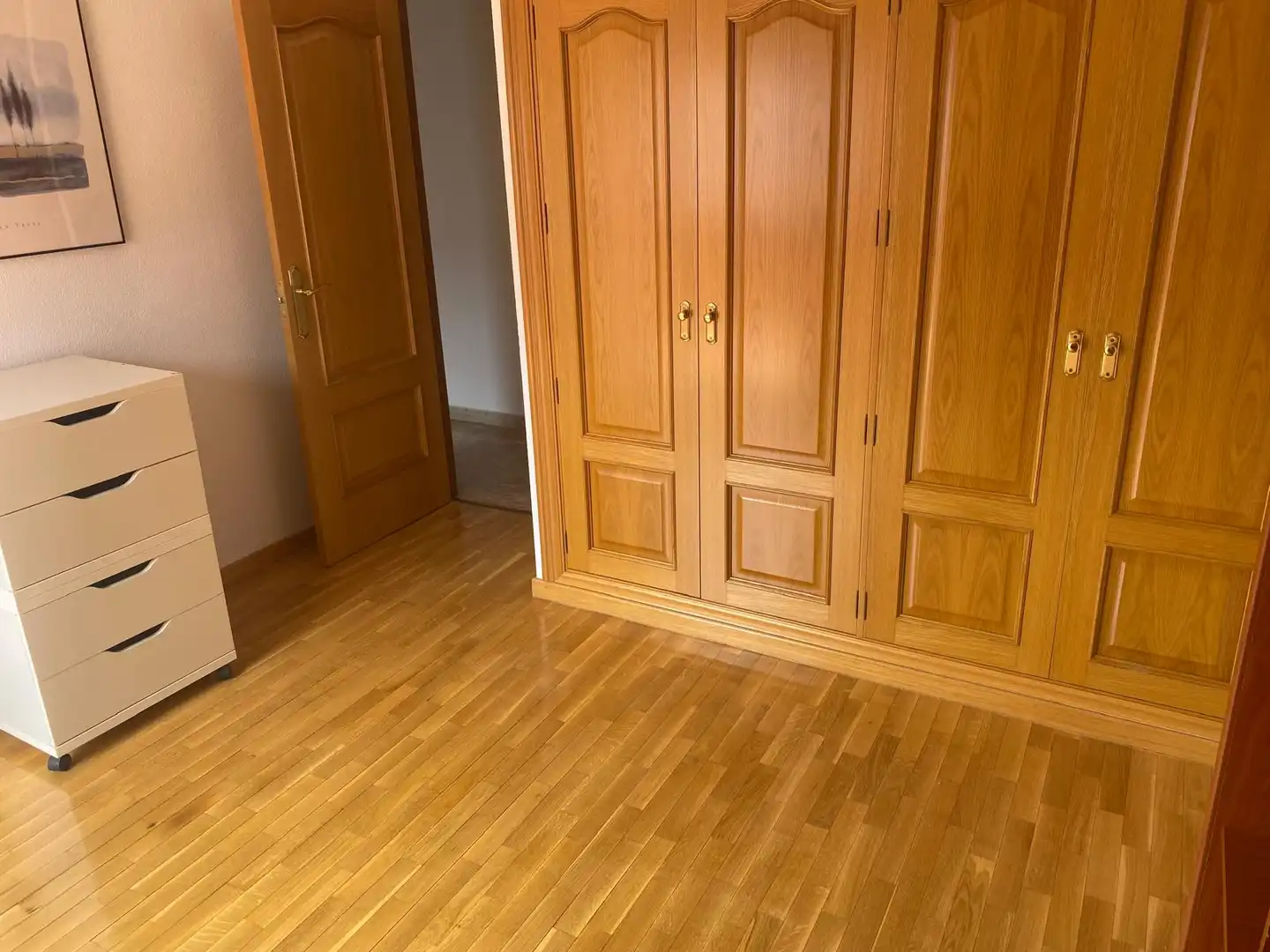 Habitación de Ático en venta en Los Rosales