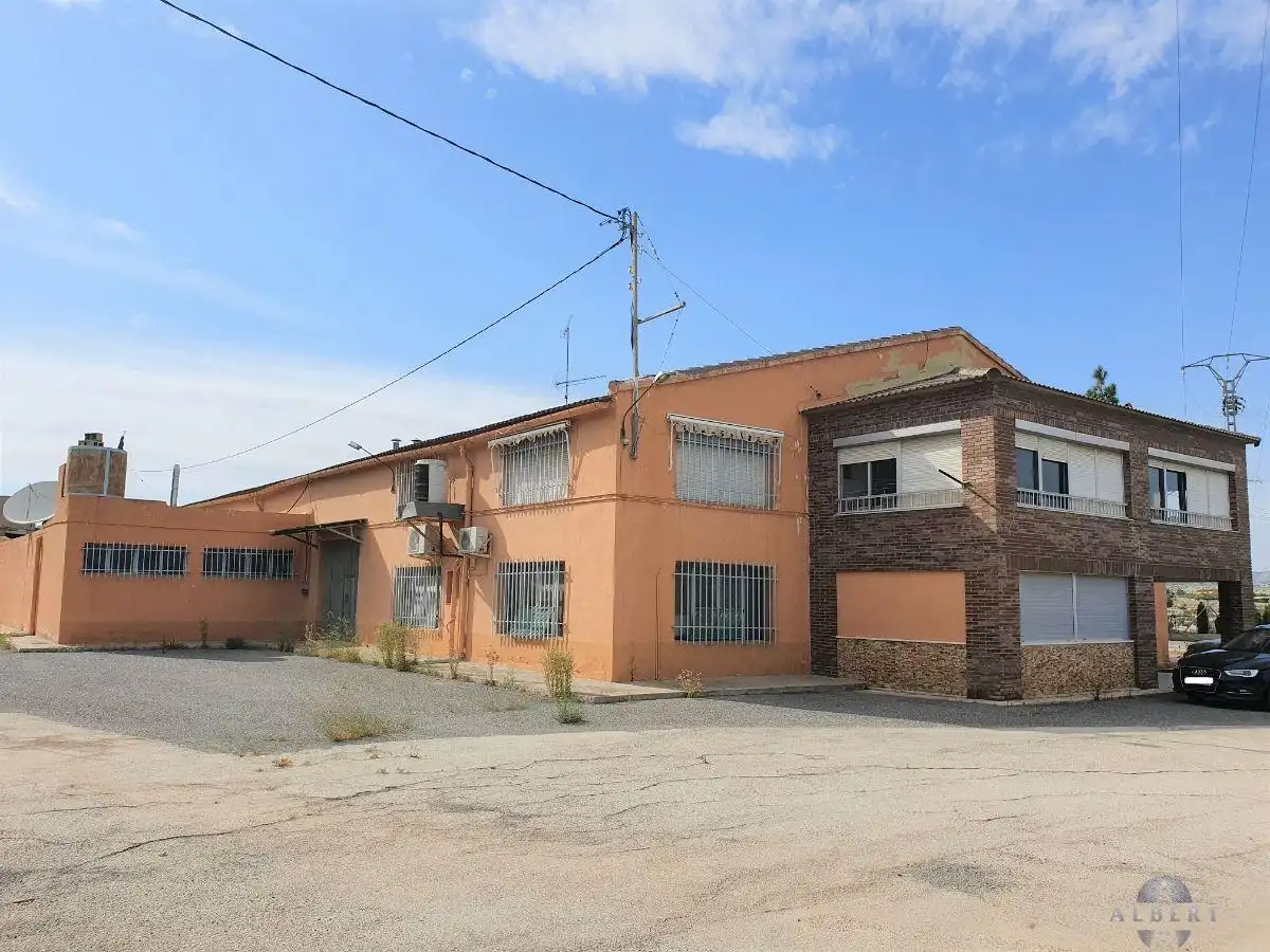 Industrial building for sale in Monóvar  / Monòver