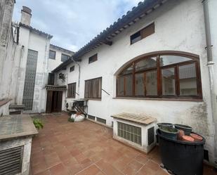 Exterior view of Building for sale in Manlleu