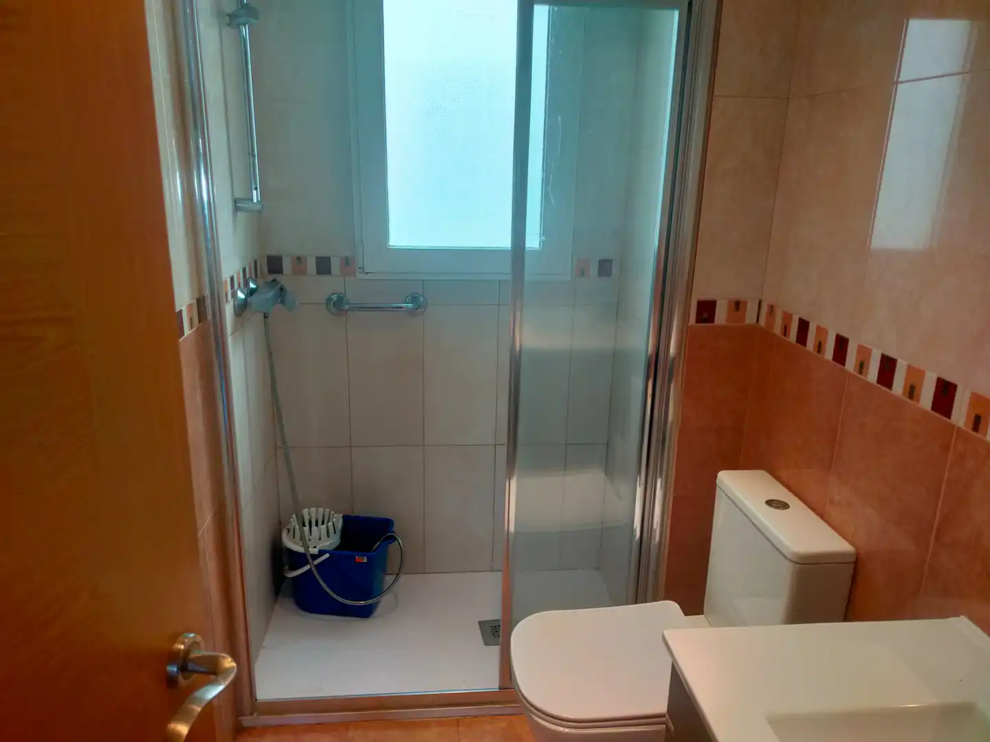Baño de Piso en venta en Zaragoza con Calefacción, Parquet y Horno
