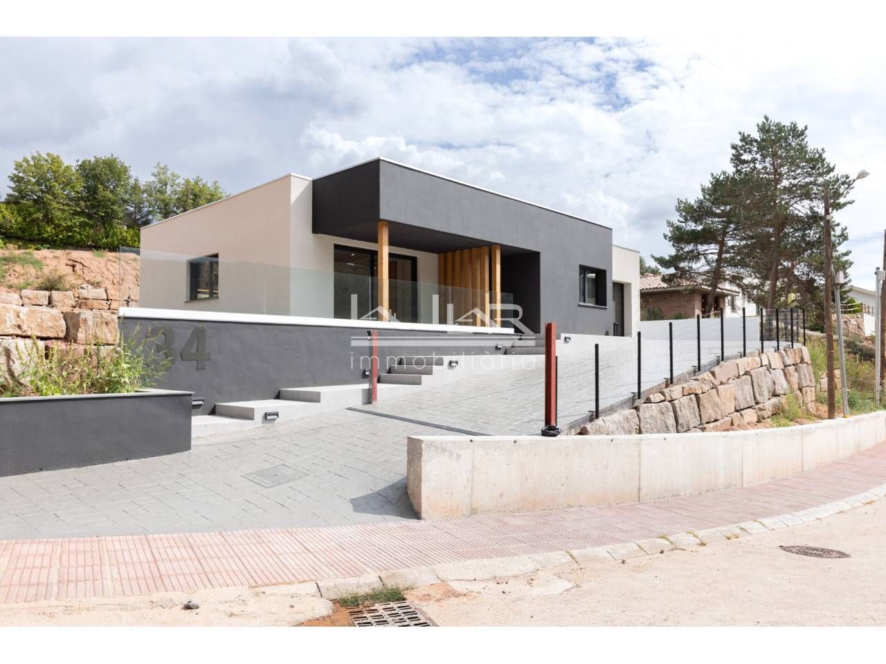 Vista exterior de Casa o xalet en venda en Viladrau amb Aire condicionat, Calefacció i Jardí privat