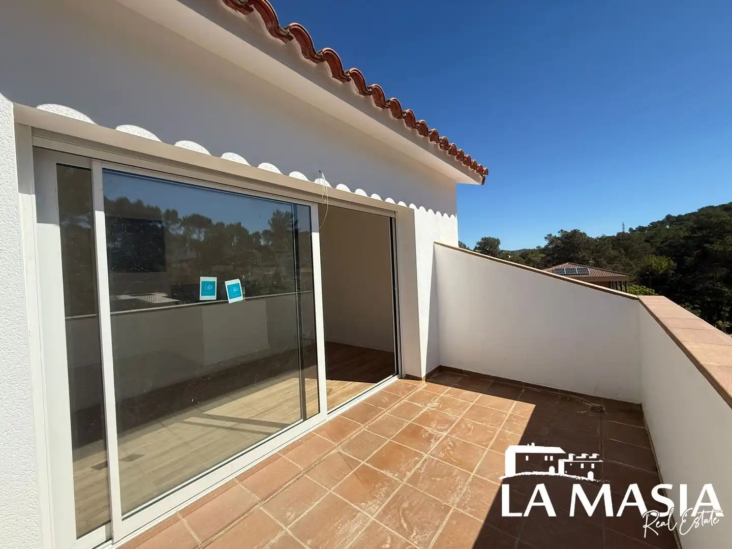 Terrassa de Casa o xalet en venda en Olivella amb Jardí privat, Traster i Piscina