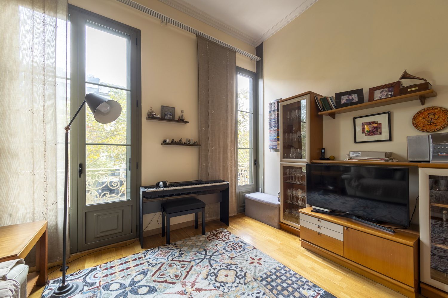 Living room of Flat for sale in  Barcelona Capital  with Air Conditioner, Heating and Parquet flooring
