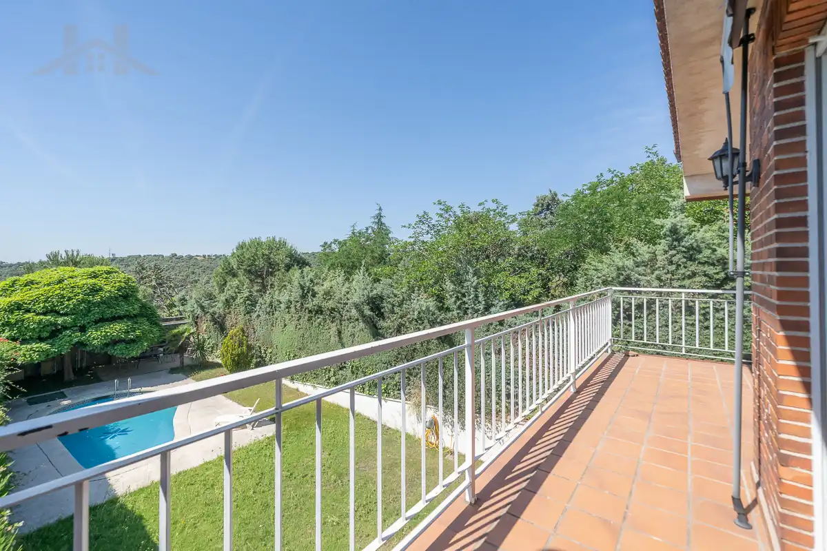 Terraza de Casa adosada en venta en Torrelodones con Aire acondicionado, Calefacción y Jardín privado