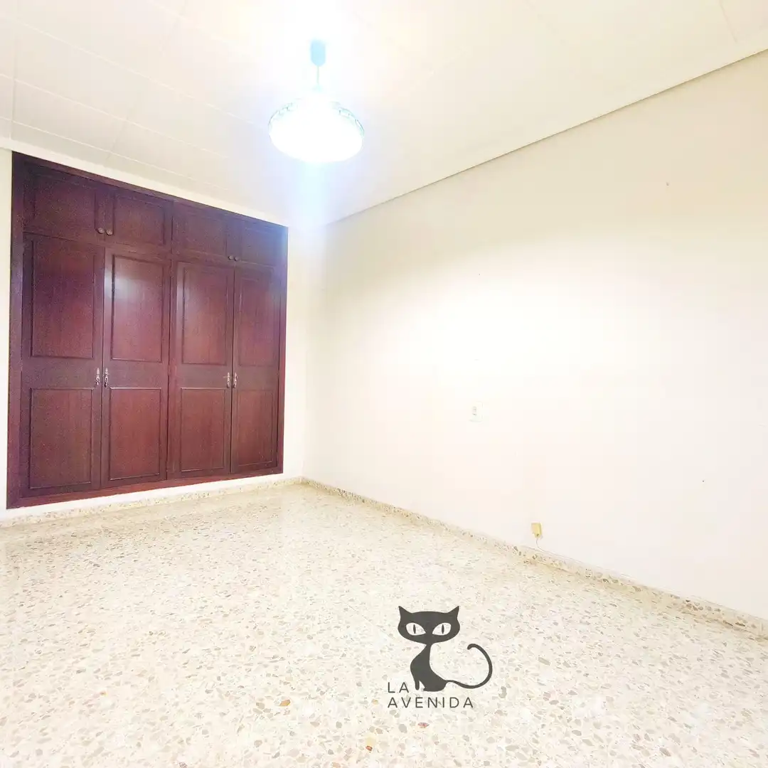 Habitación de Apartamento en venta en Catarroja con Terraza y Trastero