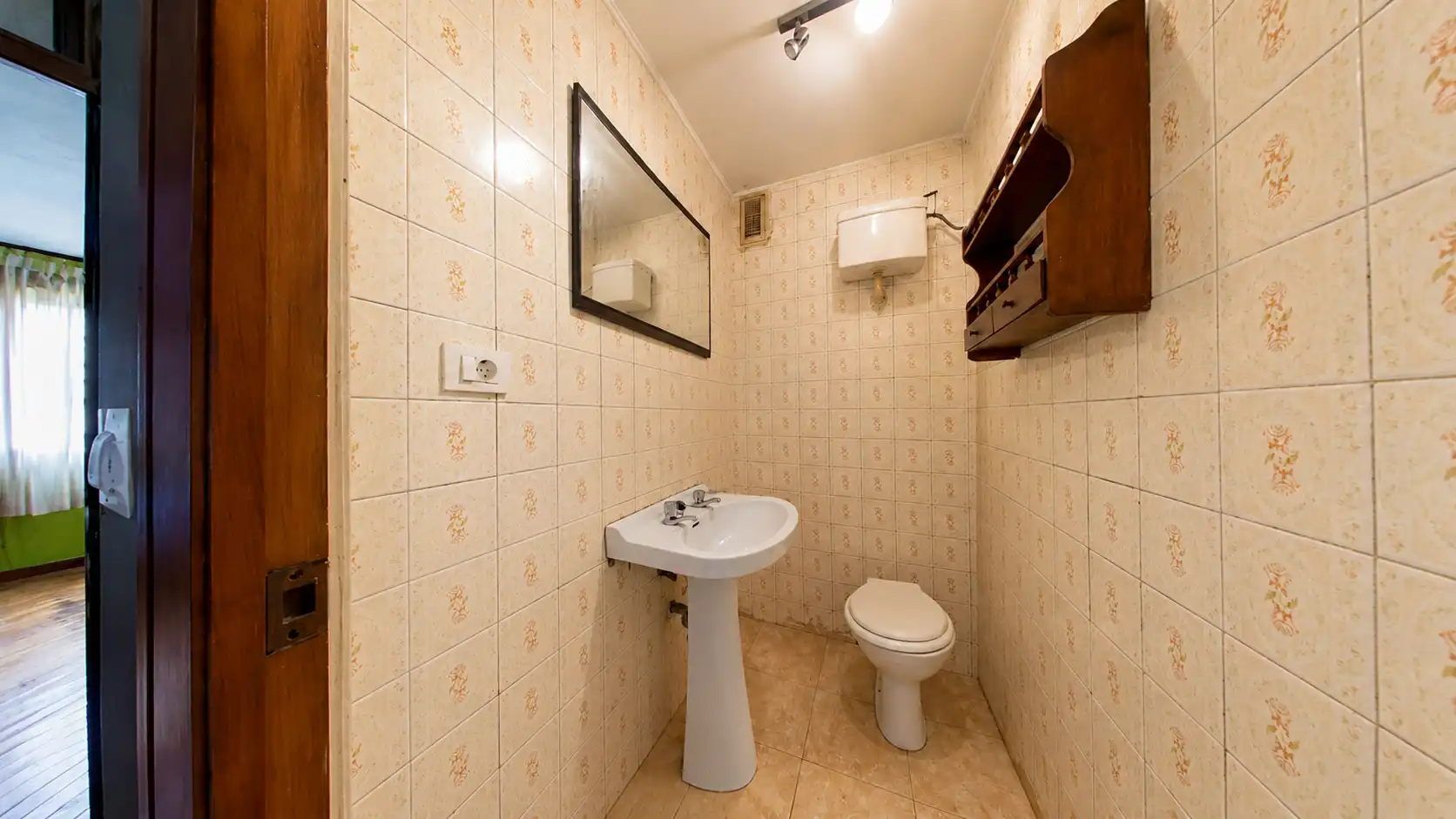 Baño de Piso en venta en Vigo  con Trastero y Amueblado