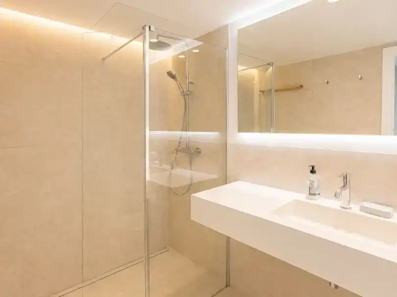 Bathroom of Flat for rent in Pollença  with Air Conditioner, Private garden and Furnished
