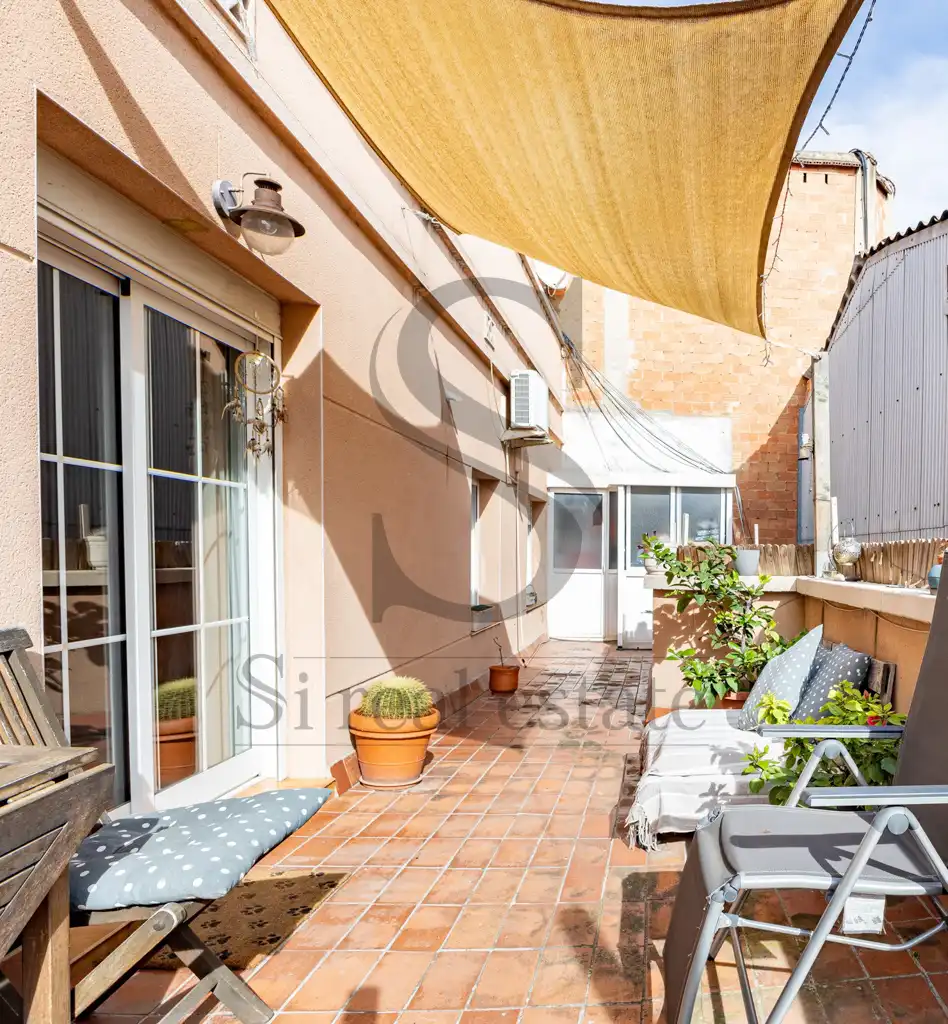 Vista exterior de Ático en venta en Barcelona con Aire acondicionado, Calefacción y Parquet