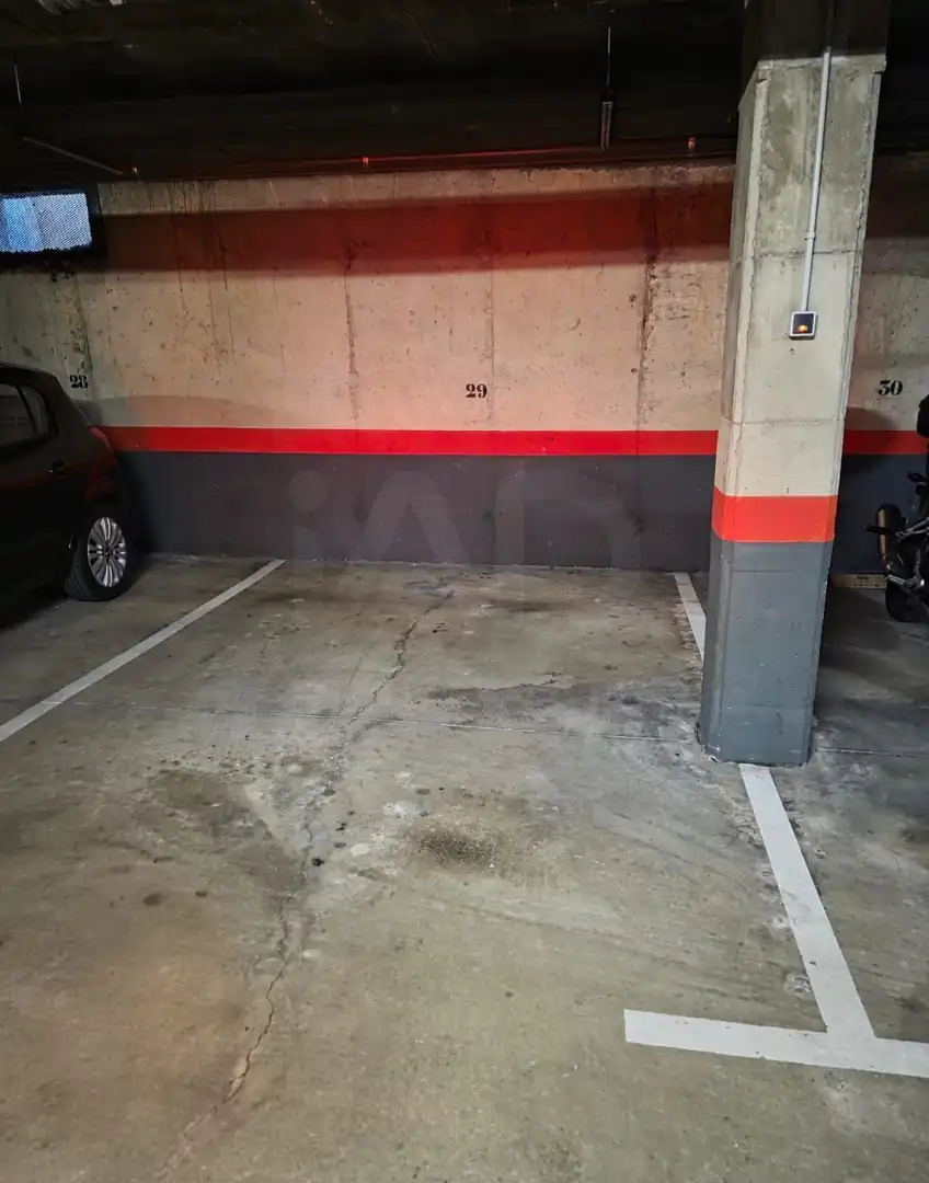Parkplatz von Wohnung zum Verkauf in Villaquilambre mit Heizung