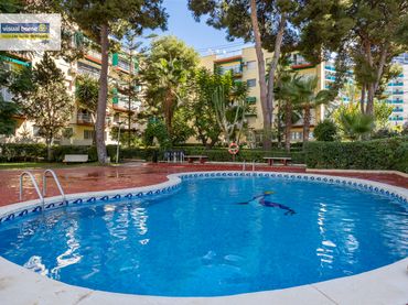 Pis amb piscina en venda a Rincón de Loix