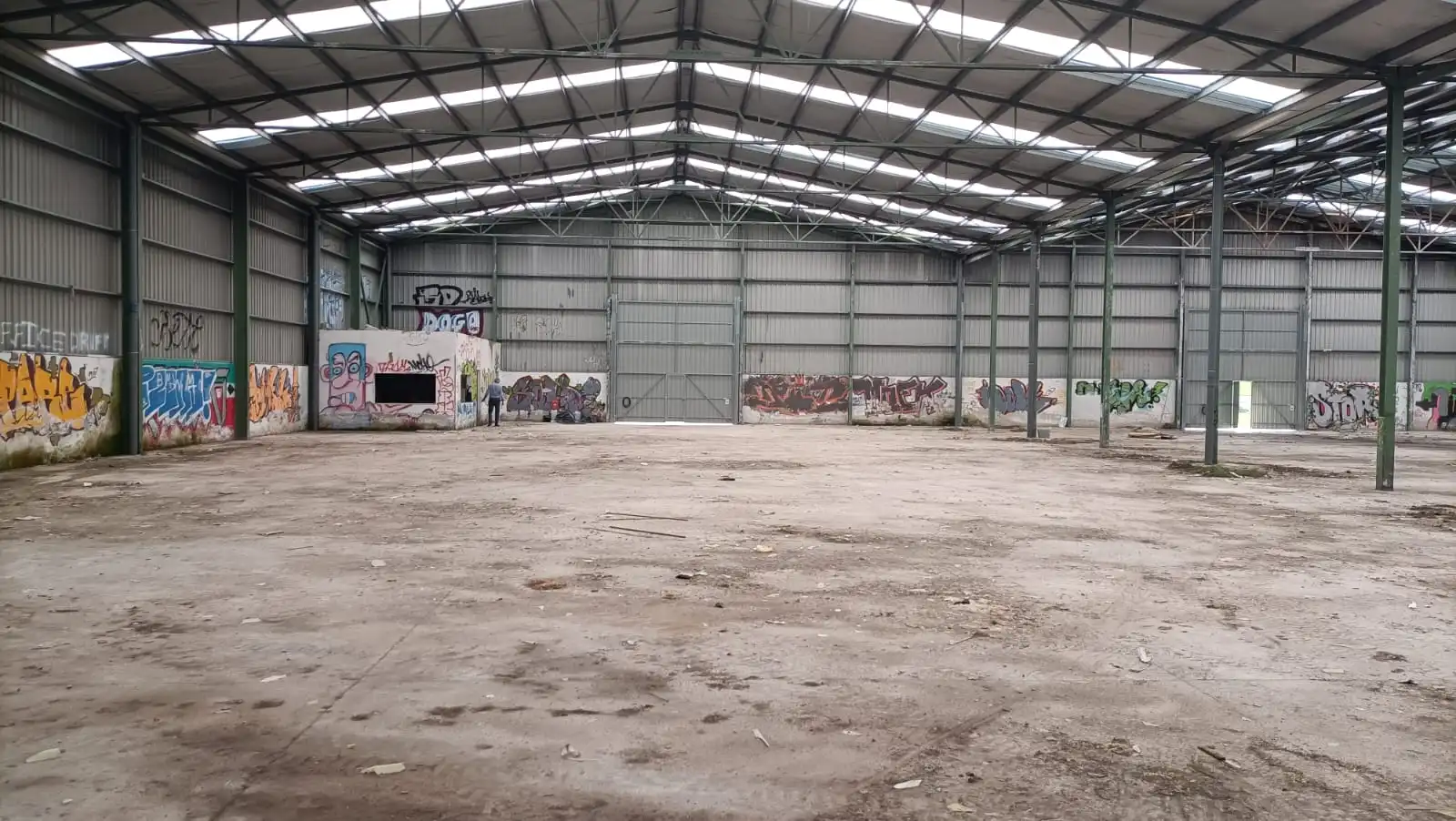 Fabrikhallen zur Miete in Camino Barásoain, Unzué / Untzue