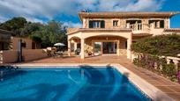 Vista exterior de Casa o xalet en venda en Calvià amb Aire condicionat i Piscina