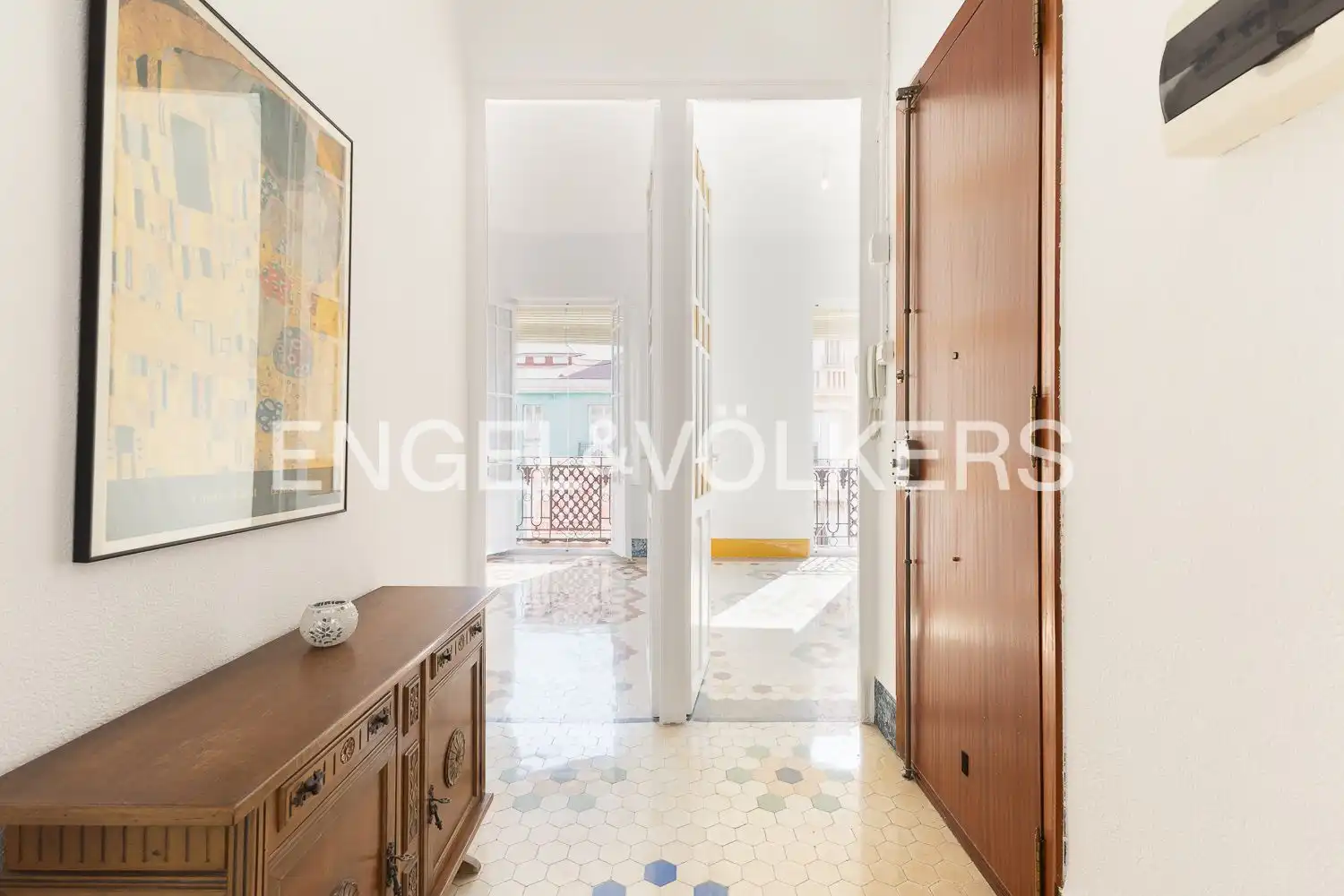 Flat for rent in Valencia  with Air Conditioner, Heating and Balcony
