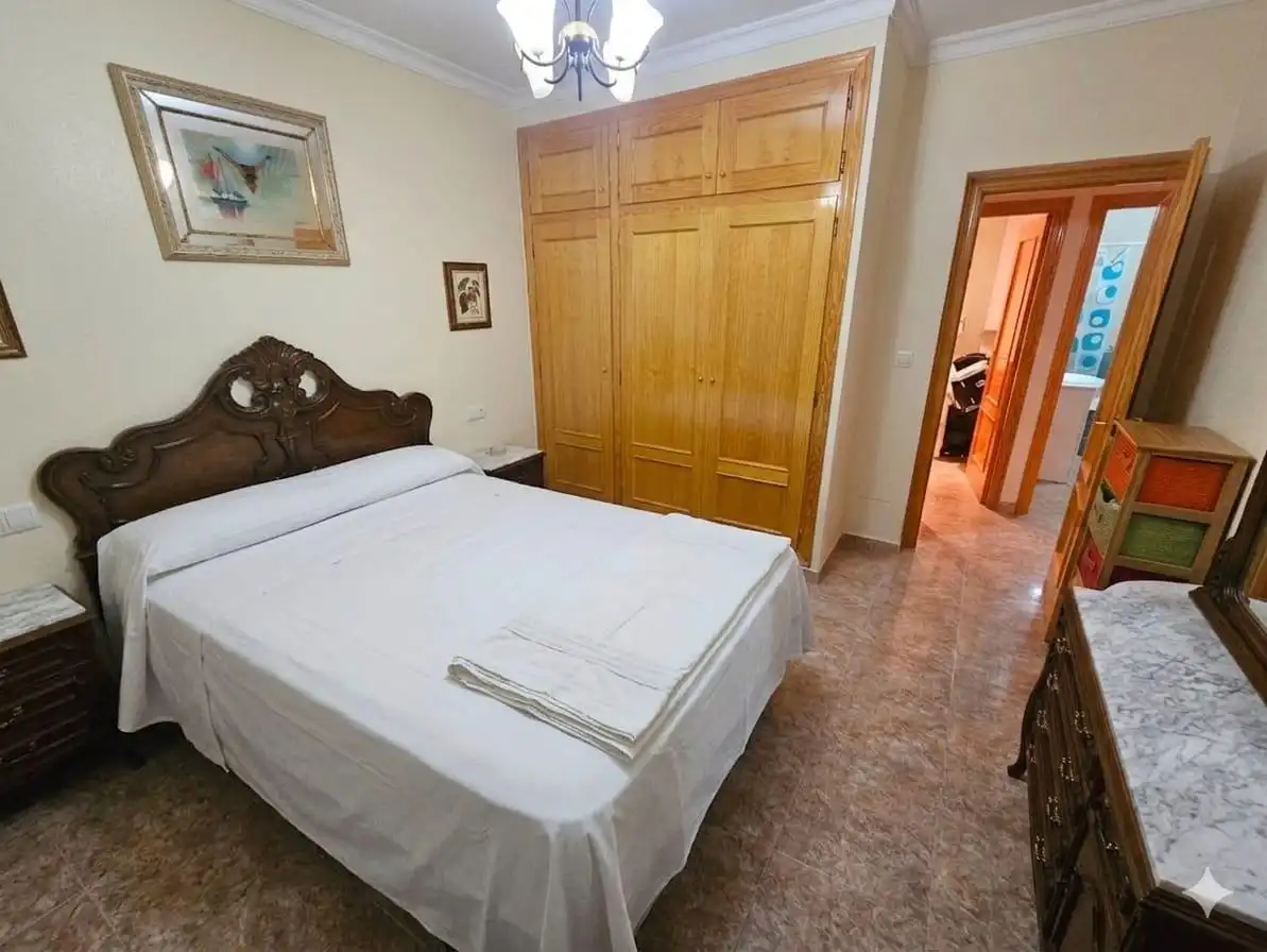 Dormitori de Casa o xalet en venda en Águilas amb Jardí privat, Terrassa i Traster