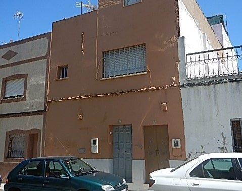 Flat for sale in C/ Caballero Villarroel, Cerro de Reyes