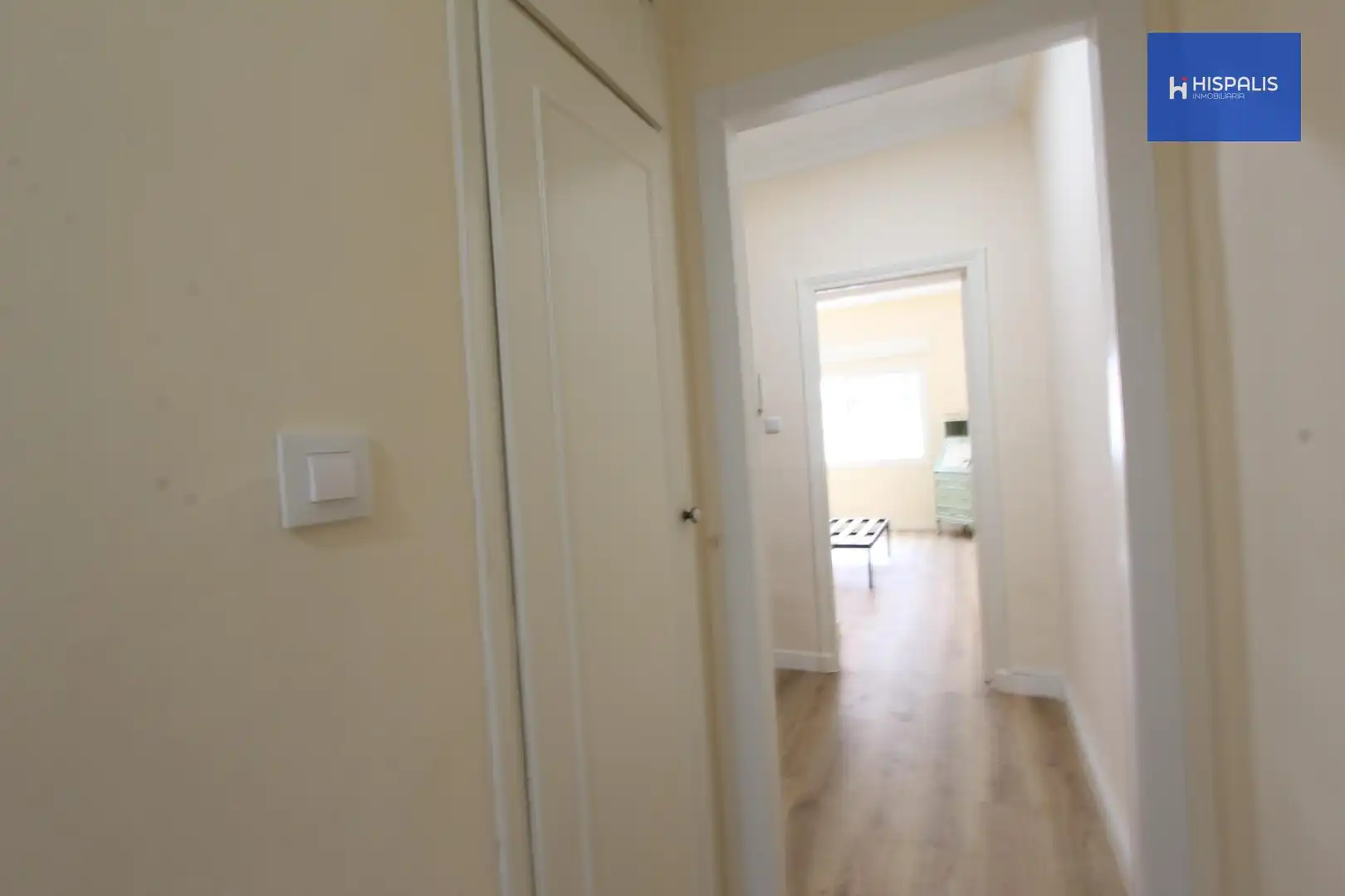 Ground floor for sale in Sevilla  with Air Conditioner and Heating