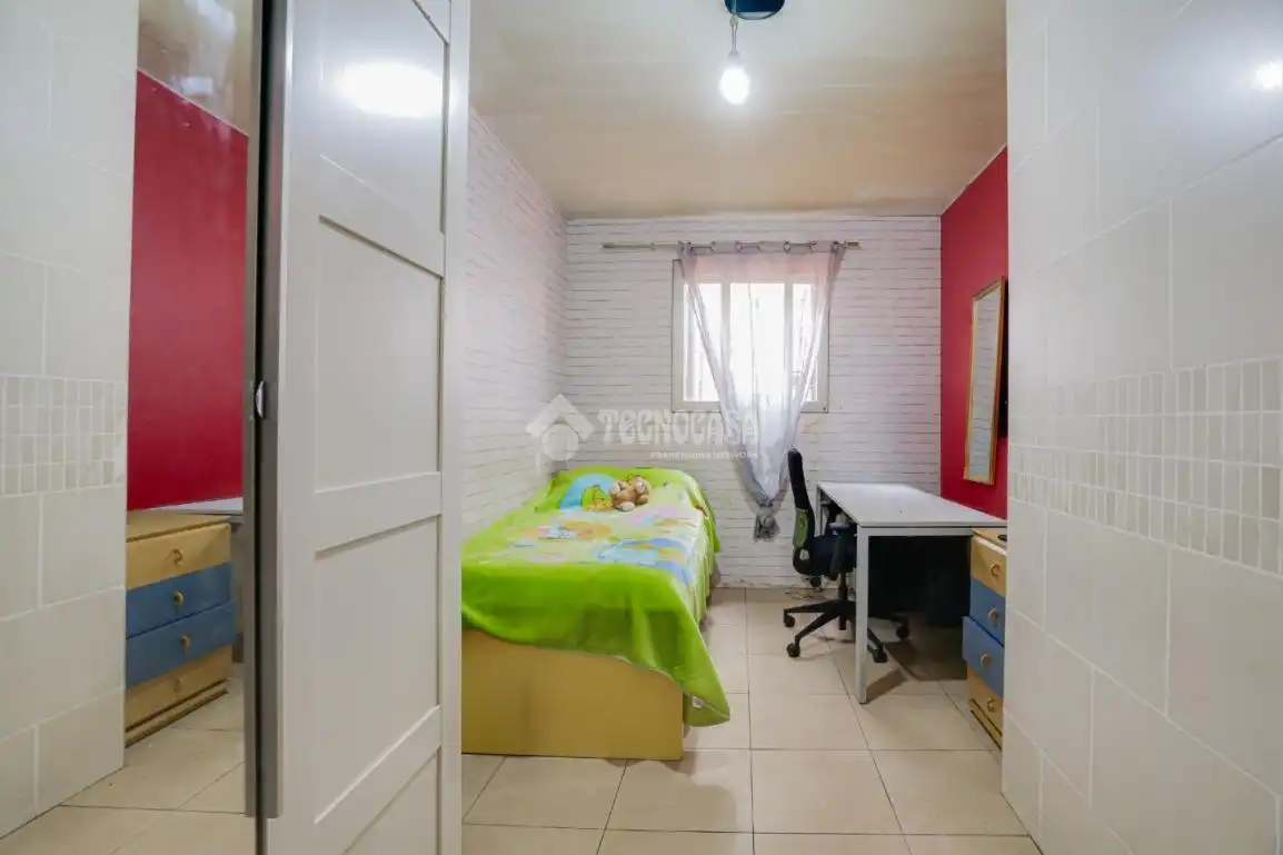 Habitación de Piso en venta en Santa Coloma de Gramenet