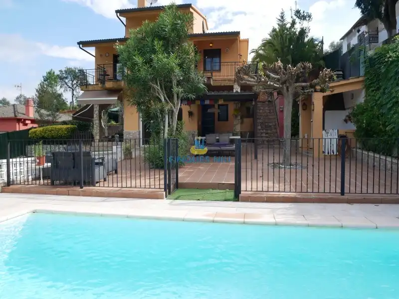 Xalet amb jardí en venda a Carrer de Sant Pol