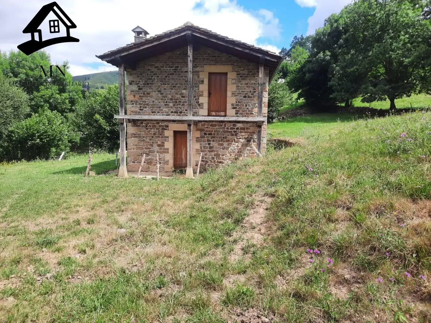 Casa rústica en venta en Vega de Pas, imagen 2