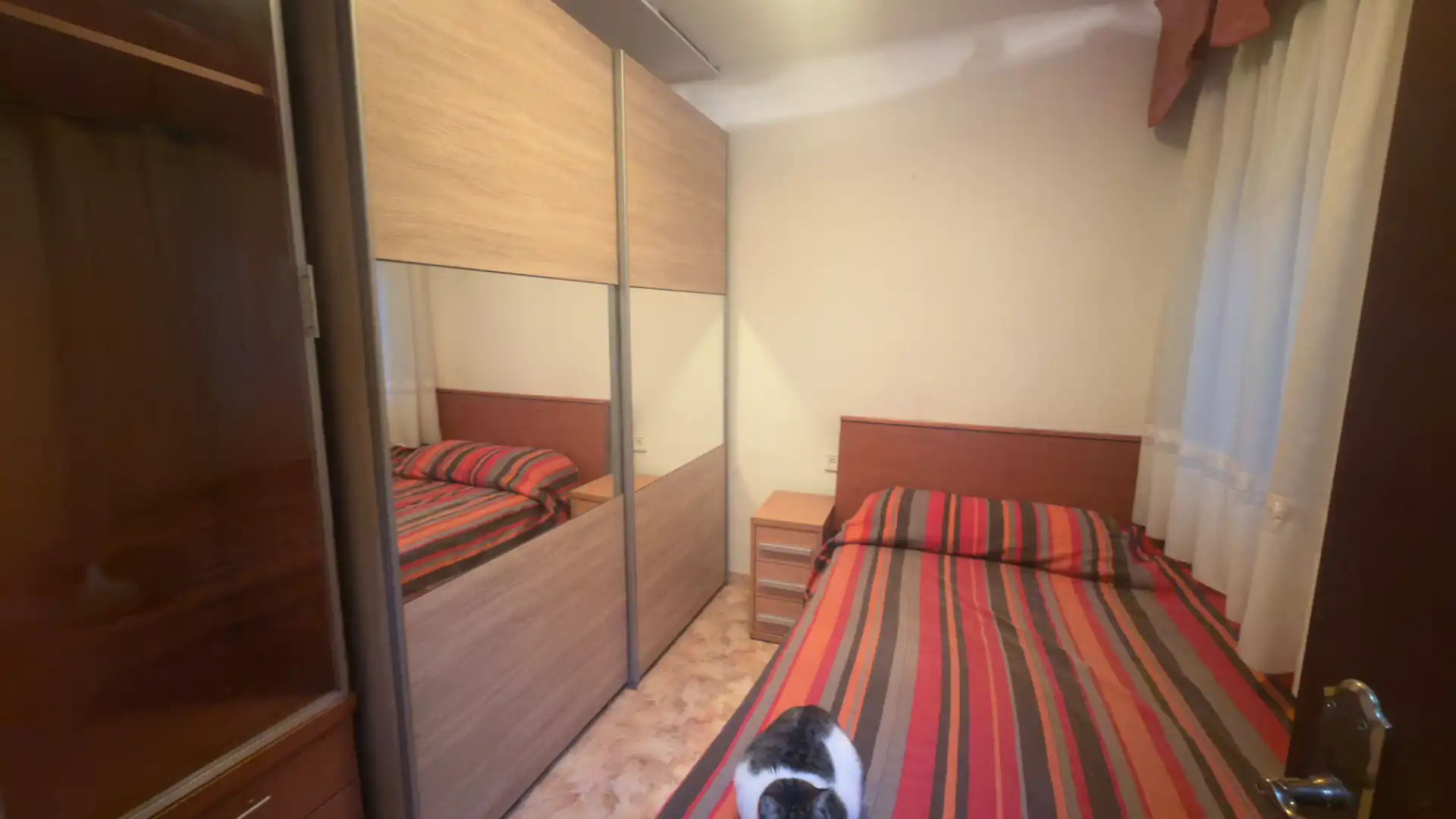 Dormitori de Pis en venda en Vilanova i la Geltrú amb Aire condicionat, Calefacció i Forn