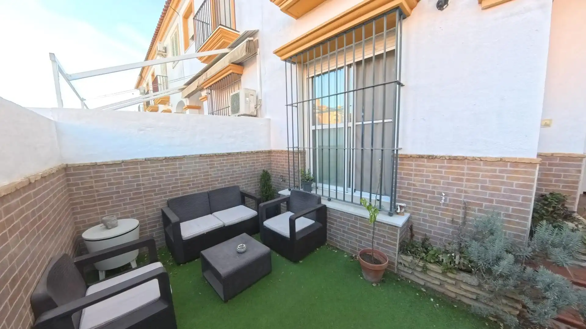 Casa a schiera in vendita a Calle Calle León Felipe