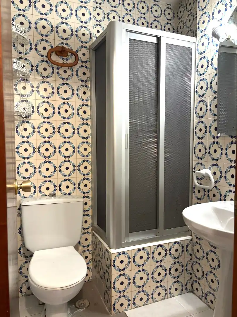 Baño de Piso en venta en Alcalá de Henares con Calefacción, Parquet y Terraza