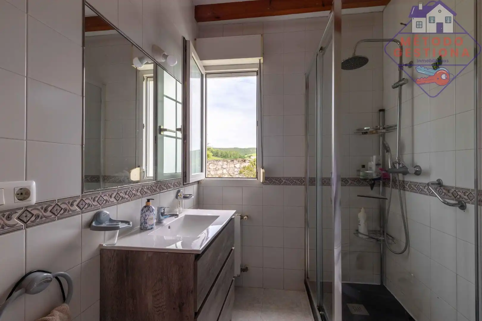 Baño de Casa o chalet en venta en Santillana del Mar con Calefacción, Jardín privado y Terraza