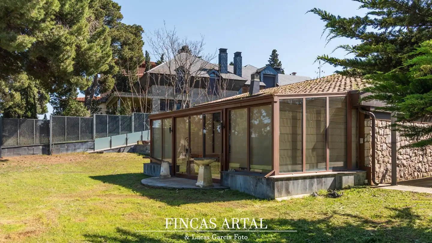 Jardín de Casa o chalet en venta en Zaragoza con Aire acondicionado, Calefacción y Jardín privado