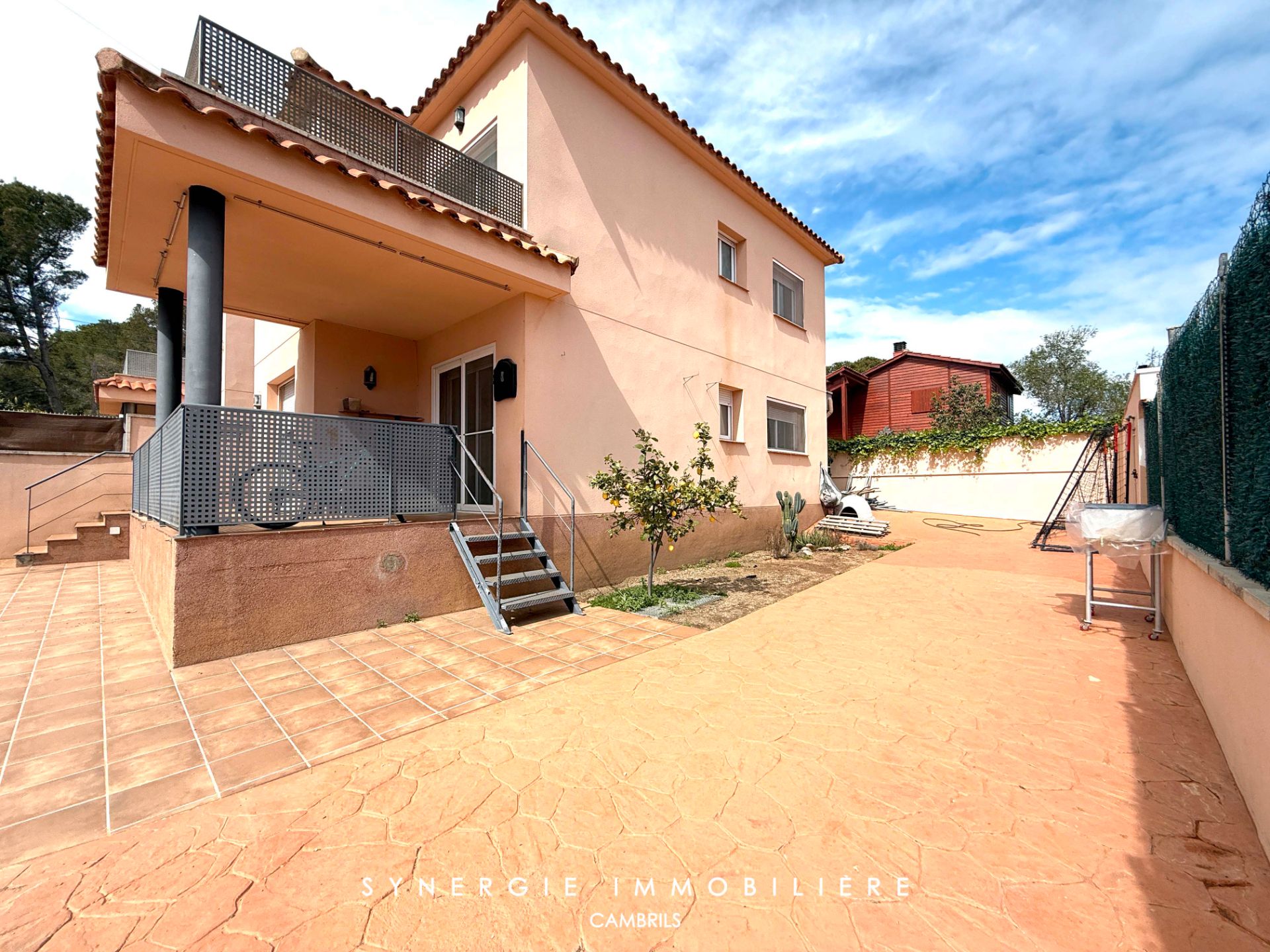 Exterior view of Single-family semi-detached for sale in Mont-roig del Camp  with Private garden, Terrace and Balcony